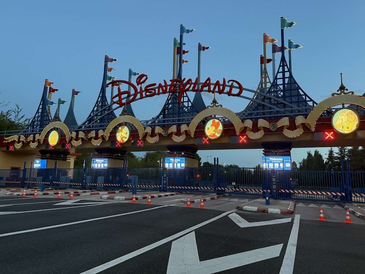 Poorten gesloten voor opening