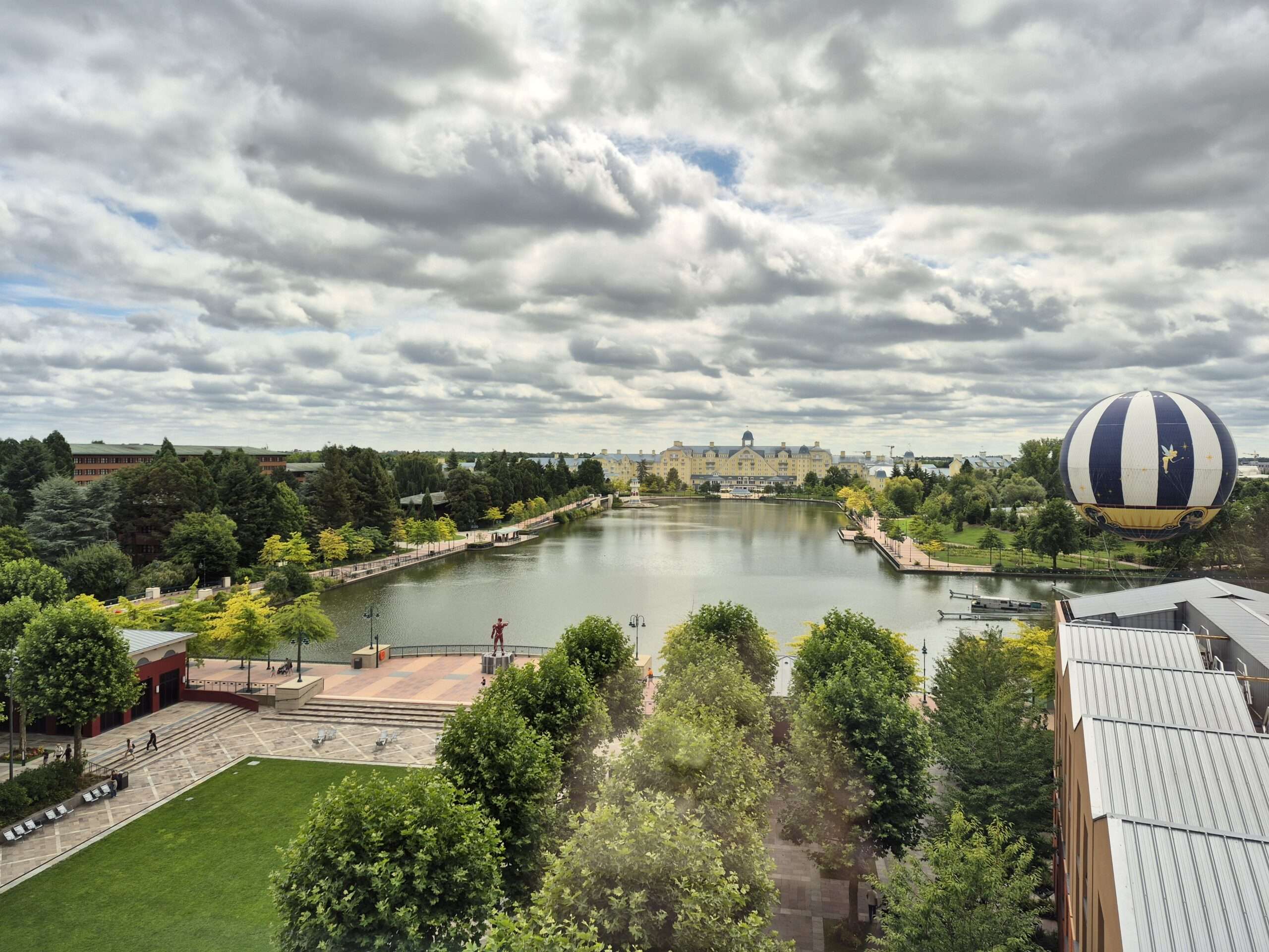 Empire State Club kamer met Lake Disney View