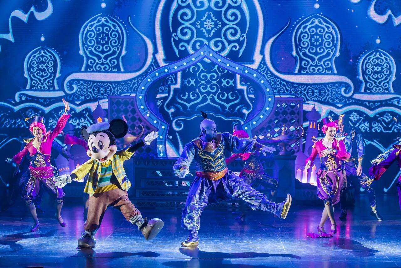 Aladdin scène 1 in Mickey and the Magician