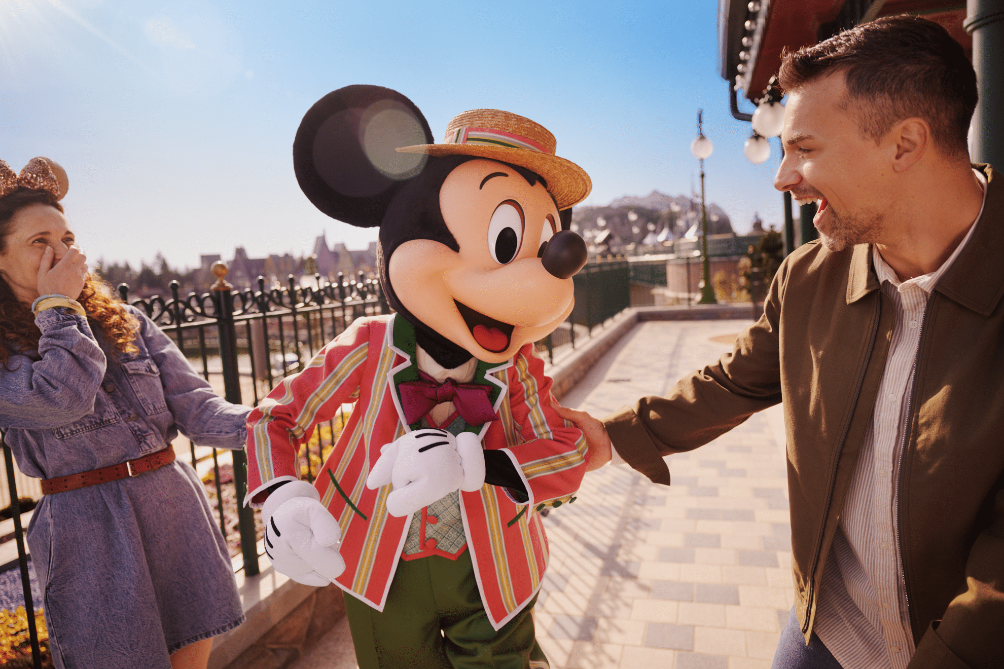 Disneyland Paris_Disney Adventure World_Mickey_Horizontal_N043033_©Disney