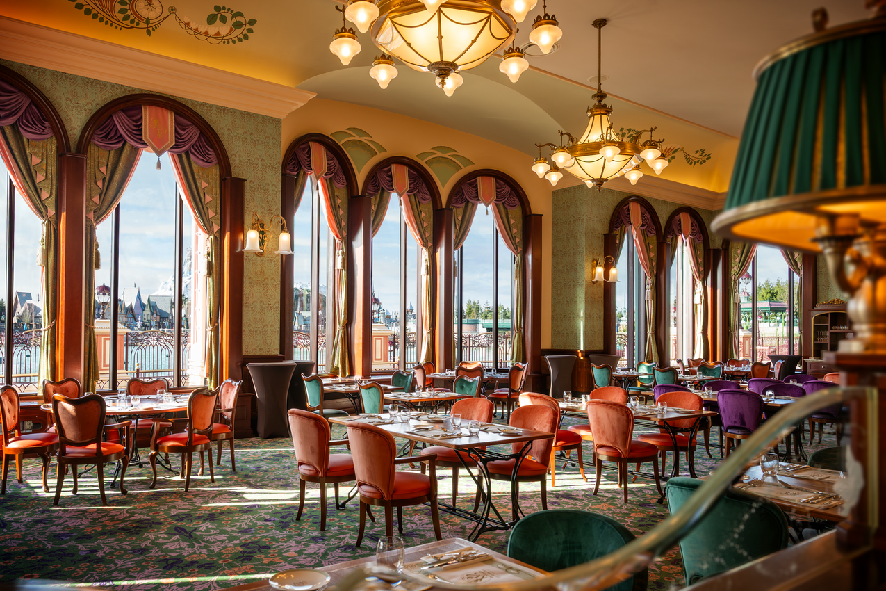 Disneyland Paris_Disney Adventure World_The Regal View Restaurant_N043234_©Disney